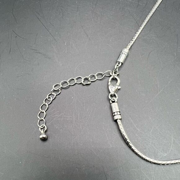 Vintage Heart Pendant Silver Tone Pink Center Beaded Necklace Embossed On Chain - Picture 6 of 6